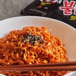 Samyang Buldak มาม่าเกาหลี กิมจิ เกี๊ยวซ่า