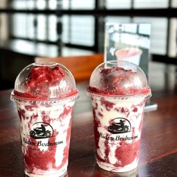 มิกซ์เบอรี่โยเกิร์ตปั่น