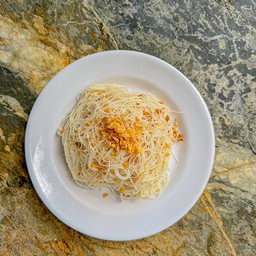 หมี่คลุกซอส