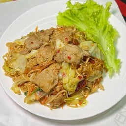 มาม่าผัดขี้เมาหมู