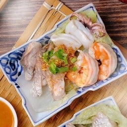 ลวกจิ้มรวมมิตรทะเล