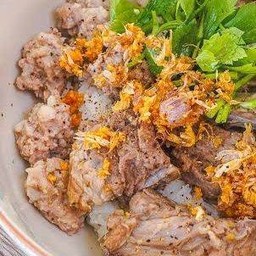 ข้าวต้มแห้งซี่โครงหมู