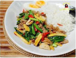 ข้าว-ผัดขี้เมาเนื้อ