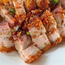 ข้าวต้มแห้งหมูกรอบ