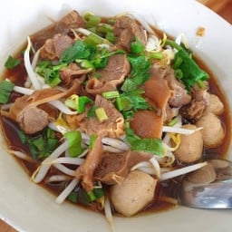 เกาเหลา เนื้อ ลูกชิ้นเอ็นเนื้อ น้ำตก