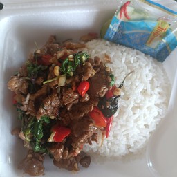 ข้าวกะเพราเนื้อ