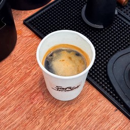 อเมริกาโน่ Americano (สูตรร้านปกติไม่ ใส่ไซรัป) สูตรปกติของทางร้านไม่ใส่ไชรัป*