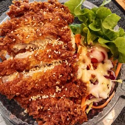 ข้าวไก่กรอบซอสเกาหลี