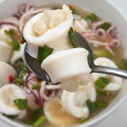 หมึกไข่นึ่งมะนาว