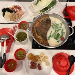 ชาบูหม่าล่าเนื้อ เจริญราษฎร์