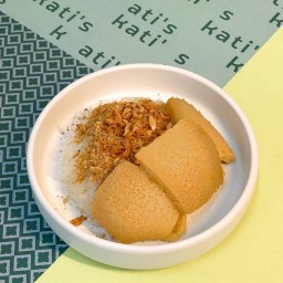 ขนมไทยเจ๊หมวย (Kati’s Thai Dessert) บัวลอยเผือก เจ้าเก่า 48 ปี เทเวศร์