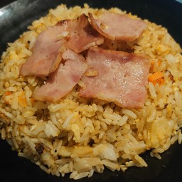 ข้าวผัดเแฮม ((ไม่ใส่ผัก)