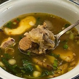 ต้มแซ่บเนื้อ