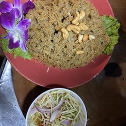 ยำปลาดุกฟู