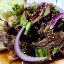 น้ำตกเนื้อ