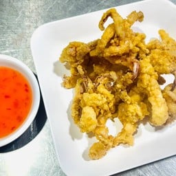 หนวดหมึกทอด