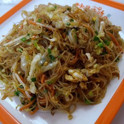 เส้นหมี่ผัด  炒米粉