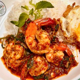 กระเพรากุ้งสด