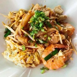 ผัดไทยกุ้งสด