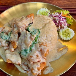 ข้าวราดเขียวหวานปลาทอด