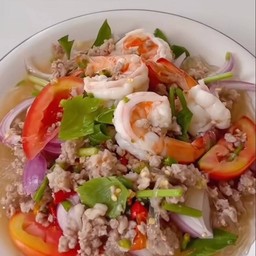 ยำวุ้นเส้นกุ้งหมูสับ