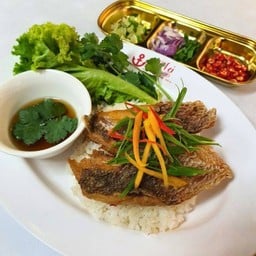 ข้าวหน้าปลากะพงแกะ ข้าวปลาแกะ