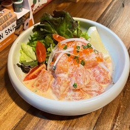 ยำแซลมอน Salmon spicy salad