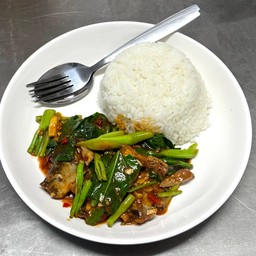 ข้าวคะน้าปลากระป๋อง