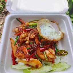 ผัดพริกเผากุ้งหน้าทะลัก