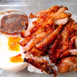 ข้าวหน้าไก่ย่าง น้ำจิ้มเเจ่ว อิ่มจุก !! ไข่เต็มฟอง