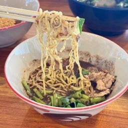 กินเตี๋ยว