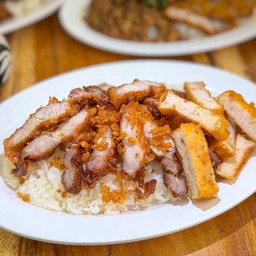 ข้าวหมูสามชั้นทอด + หมูยอ