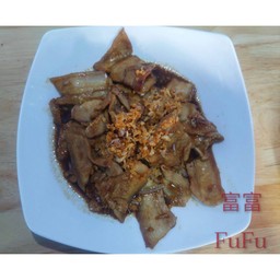 สามชั้นสไลด์ผัดกระเทียมไทย  ราดข้าว  Pork belly stir fried with Thai garlic