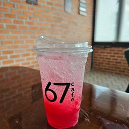 สตอร์เบอร์รี่โซดา