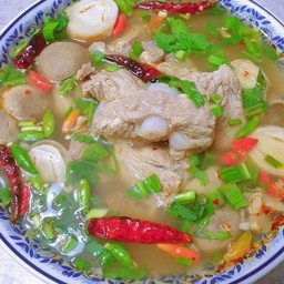 ต้มแซ่บกระดูกหมูอ่อน