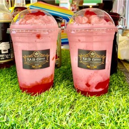 สตอเบอรี่ปั่นนมสด