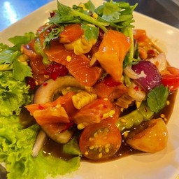 ยำน้ำปลาร้าแซลมอน