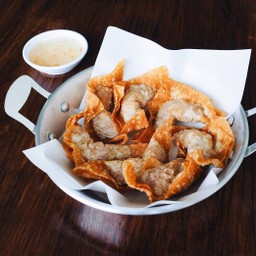 เกี๊ยวหมูเด้งทอด