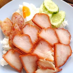 ข้าวหมูแดง