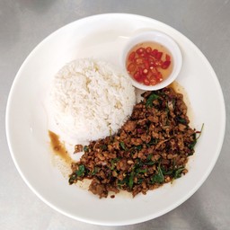 ข้่าวกระเพรา(เนื้อสับ)คั่วพริกแห้ง