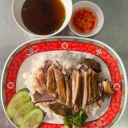 ข้าวหน้าเป็ดพะโล้พิเศษ