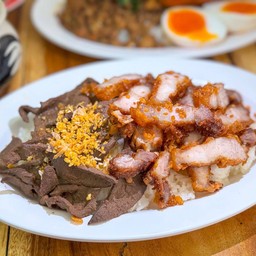 ข้าวหมูสามชั้นทอด + ตับกระเทียม