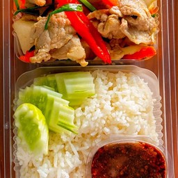 ข้าวผัดพริกอ่อนหมู (ร้านได้จากไลน์แมน45฿)