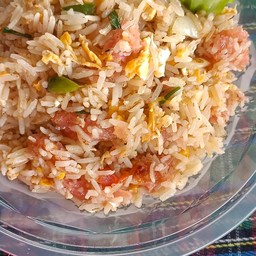 ข้าวผัดแหนม