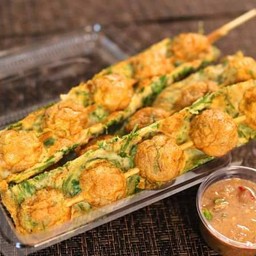 ไข่ชะอมเสียบไม้ (3ไม้) +น้ำพริกกะปิ