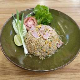 ข้าวผัดแฮม Fried Rice with Ham Veggi Set