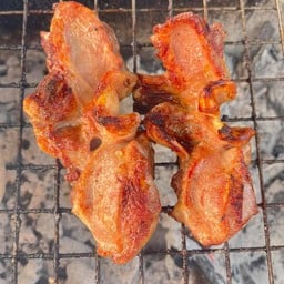 โคนลิ้นหมู