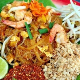 วุ้นเส้นผัดไทกุ้งสด