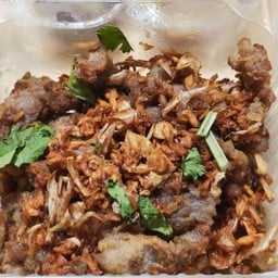 ข้าวเนื้อทอด ฮักกระเทียม