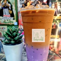 ชาไทยเผือกหอมลาเต้ 22 oz.